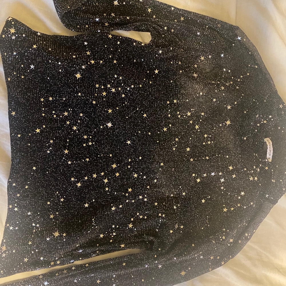 Sheer/mesh top - Picture 2 of 2
